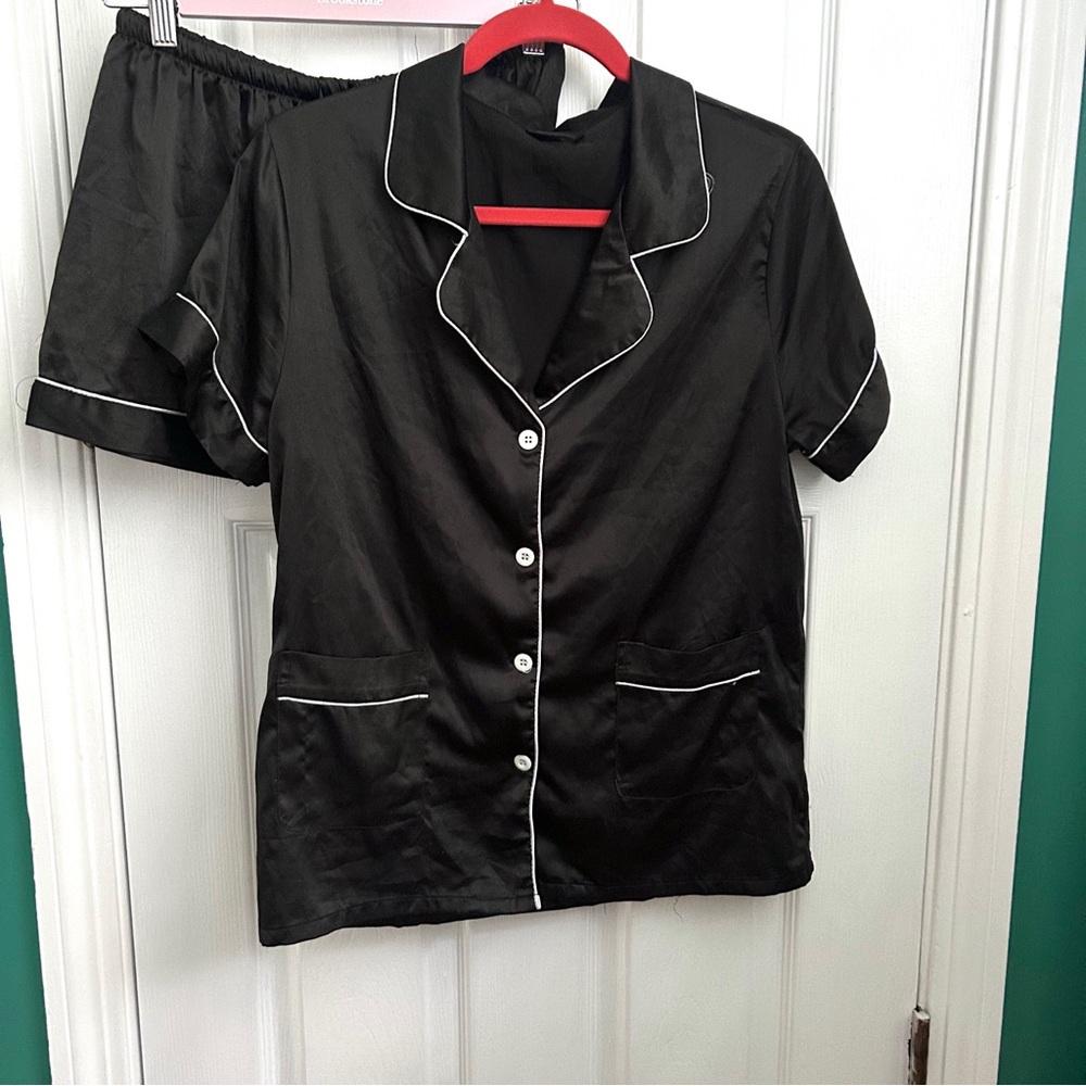 Black Satin Short-Sleeve Pajama Short Set with White Piping NWOT S